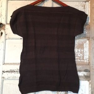 EUC Ann Taylor Short Sleeved knit top for layering